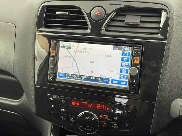 日産 セレナ ハイウェイスター Vセレクション 愛知県 2011(平23)年 10.5万km ブリリアントホワイトパール /禁煙車//純正ナビ(MC311D-W)//CD DVD BT フルセグTV//ETC//バックカメラ//アルパイン後席フリップダウンモニター(TMX-R2200)//ハロゲンヘッドライト//オートライト//フォグランプ//両側パワースライドドア//スライドドアサンシェード//オゾンセーフフルオートデュアルエアコン//ジャガード織物シート//純正16インチアルミホイール//純正フロアマット//純正ドアバイザー//革巻きステアリング//プッシュスタート//電動格納ミラーウィンカー//アイドリングストップ//新車保証書・取扱説明書