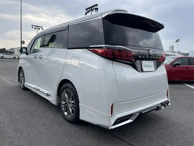 トヨタ アルファード Z 長崎県 2024(令6)年 1.3万km プラチナホワイトパールマイカ モデリスタエアロ/サンルーフ/純正フリップダウンモニター/ＡＣ１００Ｖ/純正ナビ/全方位カメラ/デジタルインナーミラー/レザーシート/前席シートヒーター/前席パワーシート/シートベンチレーション/トヨタセーフティーセンス/ブラインドスポットモニター/両側パワースライドドア/レーダークルーズコントロール/レーンキープアシスト/ステアリングヒーター/パワーシート/運転席シートメモリー/ステアスイッチ/パワーバックドア/ETC2.0/オートライト/LEDヘッドライト/オートハイビーム/スペアキー