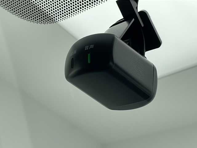 日産 セレナ e－パワー ハイウェイスター V 千葉県 2020(令2)年 4.3万km ブリリアントシルバー 衝突軽減ブレーキ/レーンキープアシスト/レーダークルーズコントロール/オートマチックハイビーム/純正SDナビ/（フルセグ/Bluetooth/CD/DVD/USB/FM/AM）/全方位カメラ/ETC/ドライブレコーダー（前のみ）/アイドリングストップ/ブラインドスポットモニター/デジタルインナーミラー/シートバックテーブル/LEDヘッドライト/フォグライト/純正フロアマット/純正サイドバイザー/電動格納ミラー/ロールサンシェード/W＋サイド＋カーテンエアバッグ