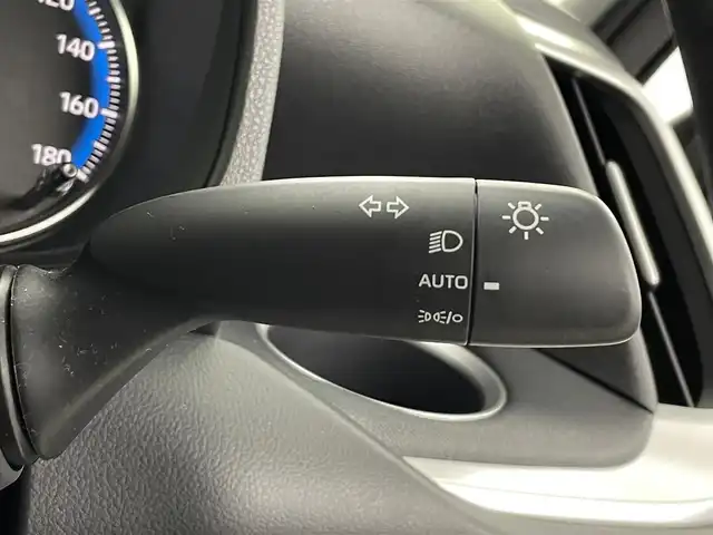 トヨタ ヴォクシー ハイブリッド 埼玉県 2022(令4)年 1.5万km マッシブグレー 純正８型ナビ　温シート　　ＢＳＭ　１００Ｖ電源　ＥＴＣ　バックカメラ 後席モニター ドライブレコーダー コーナーセンサー オートハイビーム レーダークルーズコントロール 両側パワースライドドア