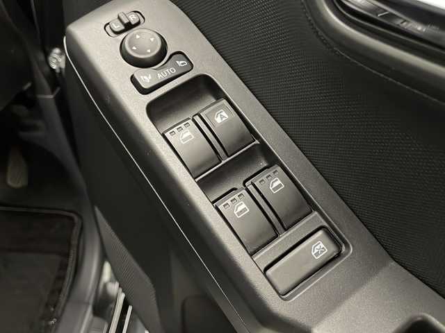 ダイハツ タフト G ターボ 宮崎県 2020(令2)年 1.4万km ブラックマイカメタリック スマートアシスト３/〇衝突警報機能/衝突回避支援ブレーキ機能（対車両・対歩行者［昼夜］）/〇ブレーキ制御付き誤発進抑制機能（前方・後方）/〇車線逸脱警報機能/車線逸脱抑制制御機能/〇路側逸脱警報機能/〇ADB（アダプティブドライビングビーム）/〇レーダークルーズコントロール/〇コーナーセンサー/ガラスルーフ/社外ディスプレイオーディオ/シートヒーター/LEDヘッドライト/オートホールド機能/純正15インチAW/アイドリングストップ