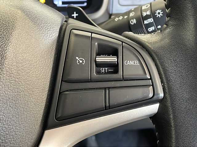 スズキ イグニス ハイブリッド F リミテッド 福井県 2016(平28)年 5万km ピュアホワイトP ４WD/ワンオーナー/純正7インチメモリーナビ/フルセグTV/BT/CD/DVD/USB/アラウンドビューモニター/セーフティサポート/・デュアルカメラブレーキサポート/・車線逸脱警報機能/・誤発進抑制機能/・ふらつき防止機能/クルーズコントロール/ETC/前後ドライブレコーダー/オートライト/オートハイビーム/LEDヘッドライト/レザーシート/シートヒーター/純正16インチアルミホイール/社外アルミホイール付スタッドレスタイヤ車載/純正フロアマット/MTモード付AT/パドルシフト