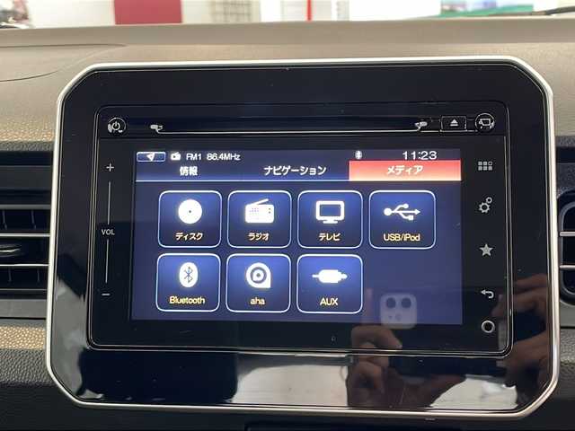 スズキ イグニス ハイブリッド F リミテッド 福井県 2016(平28)年 5万km ピュアホワイトP ４WD/ワンオーナー/純正7インチメモリーナビ/フルセグTV/BT/CD/DVD/USB/アラウンドビューモニター/セーフティサポート/・デュアルカメラブレーキサポート/・車線逸脱警報機能/・誤発進抑制機能/・ふらつき防止機能/クルーズコントロール/ETC/前後ドライブレコーダー/オートライト/オートハイビーム/LEDヘッドライト/レザーシート/シートヒーター/純正16インチアルミホイール/社外アルミホイール付スタッドレスタイヤ車載/純正フロアマット/MTモード付AT/パドルシフト