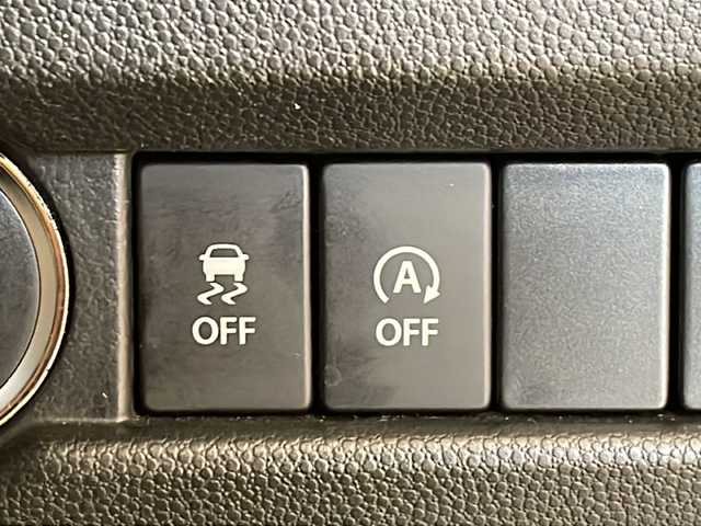 スズキ イグニス ハイブリッド F リミテッド 福井県 2016(平28)年 5万km ピュアホワイトP ４WD/ワンオーナー/純正7インチメモリーナビ/フルセグTV/BT/CD/DVD/USB/アラウンドビューモニター/セーフティサポート/・デュアルカメラブレーキサポート/・車線逸脱警報機能/・誤発進抑制機能/・ふらつき防止機能/クルーズコントロール/ETC/前後ドライブレコーダー/オートライト/オートハイビーム/LEDヘッドライト/レザーシート/シートヒーター/純正16インチアルミホイール/社外アルミホイール付スタッドレスタイヤ車載/純正フロアマット/MTモード付AT/パドルシフト