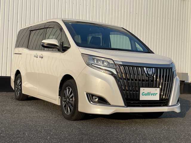 トヨタ エスクァイア Gi プレミアムパッケージ ブラックテーラード 千葉県 2020(令2)年 4.7万km ホワイトパールクリスタルシャイン 純正10インチメモリナビ/(フルセグTV/BT/CD/DVD/FM/AM)/衝突被害軽減システム/車線逸脱警報/バックカメラ/クルーズコントロール/フリップダウンモニター/両側パワースライドドア/横滑り防止装置/ETC/アイドリングストップ/LEDヘッドライト/フォグランプ/オートライト/ウィンカーミラー/電動格納ミラー/純正15インチAW/シートヒーター/シートリフター/ステアリングヒーター/プッシュスタート/スマートキー/フロアマット/スペアキー/保証書