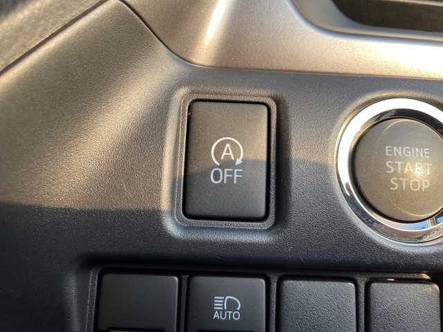 トヨタ エスクァイア Gi プレミアムパッケージ ブラックテーラード 千葉県 2020(令2)年 4.7万km ホワイトパールクリスタルシャイン 純正10インチメモリナビ/(フルセグTV/BT/CD/DVD/FM/AM)/衝突被害軽減システム/車線逸脱警報/バックカメラ/クルーズコントロール/フリップダウンモニター/両側パワースライドドア/横滑り防止装置/ETC/アイドリングストップ/LEDヘッドライト/フォグランプ/オートライト/ウィンカーミラー/電動格納ミラー/純正15インチAW/シートヒーター/シートリフター/ステアリングヒーター/プッシュスタート/スマートキー/フロアマット/スペアキー/保証書