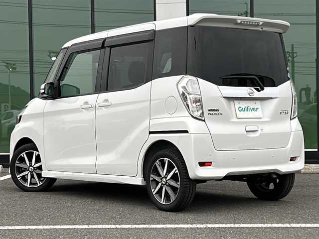 日産 デイズ ルークス ハイウェイスター Gターボ 福岡県 2018(平30)年 7.2万km ホワイトパール 純正ナビ　衝突軽減装置　全方位カメラ　両側パワースライドドア　ターボ　コーナーセンサー　リアサーキュレーター　シートバックテーブル　スマートキー　クルコン　ステアリングスイッチ　フォグライト