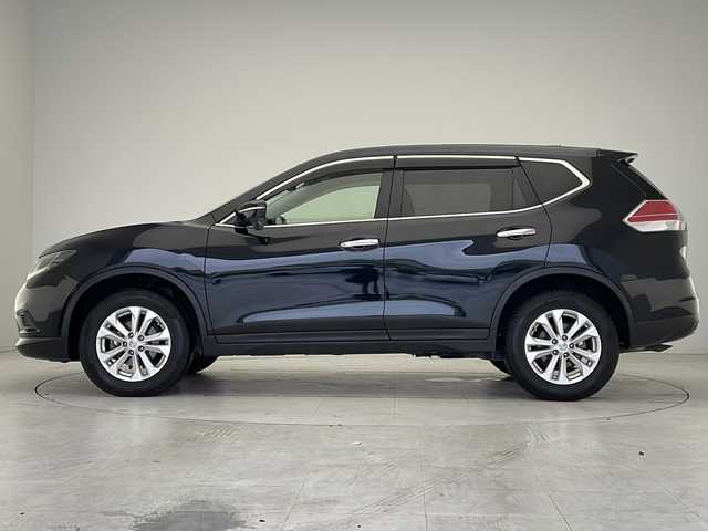 日産 エクストレイル 20X 愛知県 2014(平26)年 4.1万km ダイヤモンドブラック 純正７型SDナビ（SDなし）/シートヒーター/CD/DVD/Bluetooth/純正アルミホイール/４WD/ダウンヒルアシストコントロール/ETC/ステアリングスイッチ/スマートキー/プッシュスタート/オートエアコン/オートライト