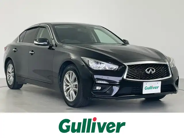 日産 スカイライン 200GT－t 岐阜県 2018(平30)年 10万km スーパーブラック 純正ナビ/CD/DVD/Bluetooth/AM/FM/USB/AUX/ワンセグTV/アラウンドビューモニター/コーナーセンサー/インテリジェントクルーズコントロール/パワーシート/レザーシート/ドライブモード/ステアリングスイッチ/革巻きステアリング/左右独立温度コントロール式フルオートエアコン/電動格納ミラー/オートワイパー/オートLEDヘッドライト/マニュアルモード付AT/パワーウィンドウ/スマートキー/プッシュスタート/純正フロアマット/純正17インチアルミホイール/ドアバイザー