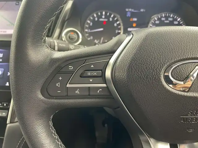日産 スカイライン 200GT－t 岐阜県 2018(平30)年 10万km スーパーブラック 純正ナビ/CD/DVD/Bluetooth/AM/FM/USB/AUX/ワンセグTV/アラウンドビューモニター/コーナーセンサー/インテリジェントクルーズコントロール/パワーシート/レザーシート/ドライブモード/ステアリングスイッチ/革巻きステアリング/左右独立温度コントロール式フルオートエアコン/電動格納ミラー/オートワイパー/オートLEDヘッドライト/マニュアルモード付AT/パワーウィンドウ/スマートキー/プッシュスタート/純正フロアマット/純正17インチアルミホイール/ドアバイザー