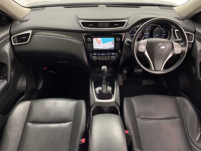 日産 エクストレイル 20X エマージェンシーブレーキ 鹿児島県 2014(平26)年 6.8万km ダークメタルグレー メーカーナビゲーション/フルセグ BT CD DVD FM AM/エマージェンシーブレーキ/全方位カメラ/パワーバックドア/クルーズコントロール/前方ドライブレコーダー/シートヒーター/カプロンシート/3列シート/アイドリングストップ/革巻きステアリング/ステアリングリモコン/純正フロアマット/純正17インチアルミホイール/AUTOライト/LEDヘッドライト/エンジンスタートボタン