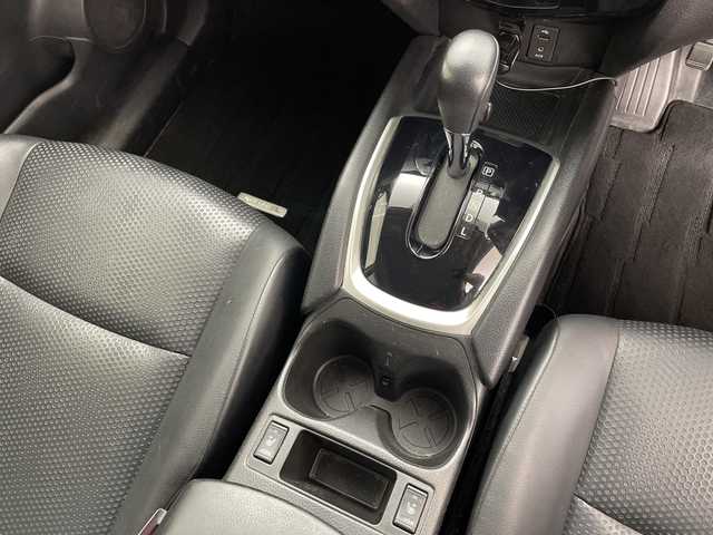 日産 エクストレイル 20X エマージェンシーブレーキ 鹿児島県 2014(平26)年 6.8万km ダークメタルグレー メーカーナビゲーション/フルセグ BT CD DVD FM AM/エマージェンシーブレーキ/全方位カメラ/パワーバックドア/クルーズコントロール/前方ドライブレコーダー/シートヒーター/カプロンシート/3列シート/アイドリングストップ/革巻きステアリング/ステアリングリモコン/純正フロアマット/純正17インチアルミホイール/AUTOライト/LEDヘッドライト/エンジンスタートボタン