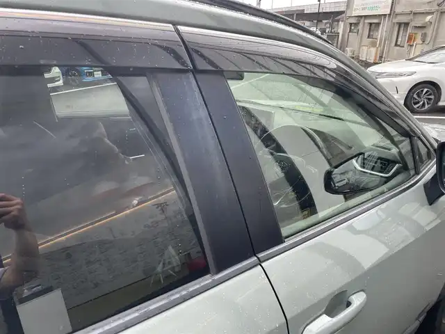 トヨタ ＲＡＶ４ アドベンチャー 佐賀県 2020(令2)年 5.1万km アーバンカーキ トヨタセーフティセンス/・プリクラッシュセーフティ/・レーダークルーズコントロール/・レーントレーシングアシスト/・オートマチックハイビーム/ブラインドスポットモニター/リヤクロストラフィックオートブレーキ/純正ディスプレイオーディオ/・ナビ/バックカメラ/・フルセグTV/BT/TVキャンセラー/前後ドライブレコーダー(ZDR026)/純正19インチAW/合皮シート/パワーシート/LEDヘッドライト/オートライト/フォグランプ/ETC/電動パーキングスイッチ/ドライブモードセレクト/スペアキー×１/取扱説明書/保証書