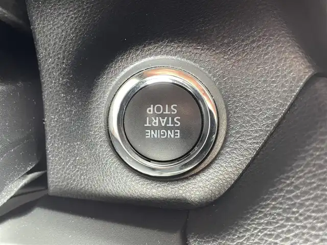 トヨタ ＲＡＶ４ アドベンチャー 佐賀県 2020(令2)年 5.1万km アーバンカーキ トヨタセーフティセンス/・プリクラッシュセーフティ/・レーダークルーズコントロール/・レーントレーシングアシスト/・オートマチックハイビーム/ブラインドスポットモニター/リヤクロストラフィックオートブレーキ/純正ディスプレイオーディオ/・ナビ/バックカメラ/・フルセグTV/BT/TVキャンセラー/前後ドライブレコーダー(ZDR026)/純正19インチAW/合皮シート/パワーシート/LEDヘッドライト/オートライト/フォグランプ/ETC/電動パーキングスイッチ/ドライブモードセレクト/スペアキー×１/取扱説明書/保証書