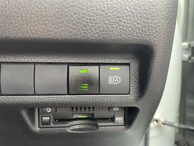 トヨタ ＲＡＶ４ アドベンチャー 佐賀県 2020(令2)年 5.1万km アーバンカーキ トヨタセーフティセンス/・プリクラッシュセーフティ/・レーダークルーズコントロール/・レーントレーシングアシスト/・オートマチックハイビーム/ブラインドスポットモニター/リヤクロストラフィックオートブレーキ/純正ディスプレイオーディオ/・ナビ/バックカメラ/・フルセグTV/BT/TVキャンセラー/前後ドライブレコーダー(ZDR026)/純正19インチAW/合皮シート/パワーシート/LEDヘッドライト/オートライト/フォグランプ/ETC/電動パーキングスイッチ/ドライブモードセレクト/スペアキー×１/取扱説明書/保証書