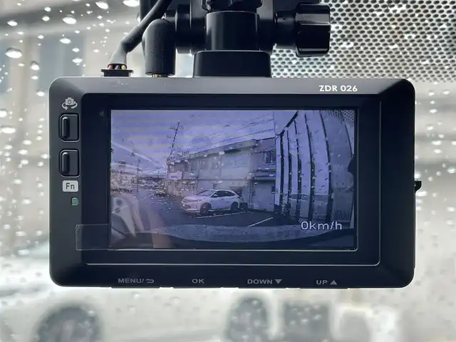 トヨタ ＲＡＶ４ アドベンチャー 佐賀県 2020(令2)年 5.1万km アーバンカーキ トヨタセーフティセンス/・プリクラッシュセーフティ/・レーダークルーズコントロール/・レーントレーシングアシスト/・オートマチックハイビーム/ブラインドスポットモニター/リヤクロストラフィックオートブレーキ/純正ディスプレイオーディオ/・ナビ/バックカメラ/・フルセグTV/BT/TVキャンセラー/前後ドライブレコーダー(ZDR026)/純正19インチAW/合皮シート/パワーシート/LEDヘッドライト/オートライト/フォグランプ/ETC/電動パーキングスイッチ/ドライブモードセレクト/スペアキー×１/取扱説明書/保証書