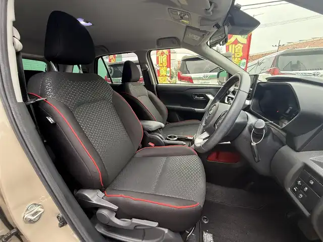トヨタ ライズ Z 千葉県 2021(令3)年 4.6万km ナチュラルベージュマイカM 純正9インチディスプレイオーディオ/フルセグTV/BT/USB/ワンオーナー/レーダークルーズコントロール/ドライブレコーダー/シートヒーター/ETC2.0/ブラインドスポットモニター/トヨタセーフティセンス/オートライト/LEDヘッドライト/フォグランプ/バックフォグ/社外AW付スタッドレス4本/純正17インチAW/スマートキー/プッシュスタート