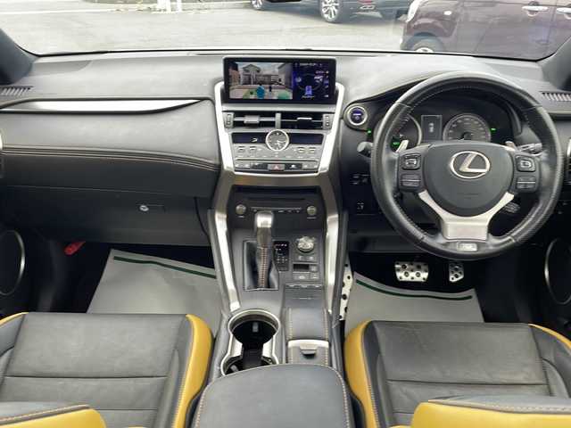 レクサス ＮＸ 300h Fスポーツ 山梨県 2019(令1)年 6.6万km ホワイトノーヴァガラスフレーク ４WD/ガラスルーフ　/純正１０．３型ナビ　/アランドビュー　/ワンオーナー　/黒レザーシート　/ＥＴＣ２．０　/フルセグ　/Ｂｌｕｅｔｏｏｔｈ　/前後ドラレコ　/前席温冷シート　/電動リアゲート　/レークル