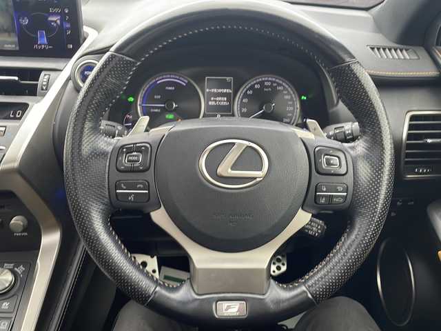 レクサス ＮＸ 300h Fスポーツ 山梨県 2019(令1)年 6.6万km ホワイトノーヴァガラスフレーク ４WD/ガラスルーフ　/純正１０．３型ナビ　/アランドビュー　/ワンオーナー　/黒レザーシート　/ＥＴＣ２．０　/フルセグ　/Ｂｌｕｅｔｏｏｔｈ　/前後ドラレコ　/前席温冷シート　/電動リアゲート　/レークル