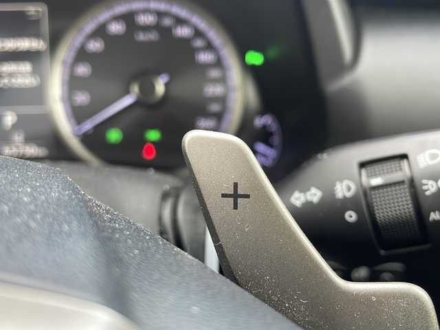 レクサス ＮＸ 300h Fスポーツ 山梨県 2019(令1)年 6.6万km ホワイトノーヴァガラスフレーク ４WD/ガラスルーフ　/純正１０．３型ナビ　/アランドビュー　/ワンオーナー　/黒レザーシート　/ＥＴＣ２．０　/フルセグ　/Ｂｌｕｅｔｏｏｔｈ　/前後ドラレコ　/前席温冷シート　/電動リアゲート　/レークル