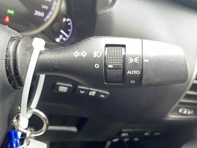 レクサス ＮＸ 300h Fスポーツ 山梨県 2019(令1)年 6.6万km ホワイトノーヴァガラスフレーク ４WD/ガラスルーフ　/純正１０．３型ナビ　/アランドビュー　/ワンオーナー　/黒レザーシート　/ＥＴＣ２．０　/フルセグ　/Ｂｌｕｅｔｏｏｔｈ　/前後ドラレコ　/前席温冷シート　/電動リアゲート　/レークル