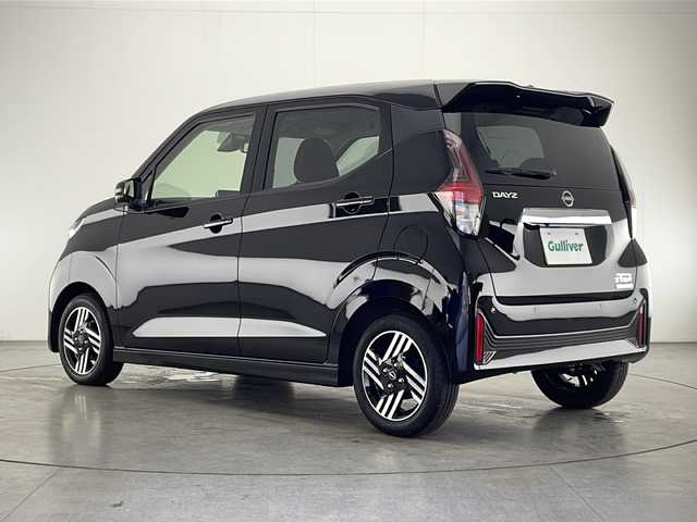日産 デイズ ハイウェイスターX 宮崎県 2024(令6)年 0.2万km ブラック エマ―ジェンシーブレーキ/車線逸脱警報/先行車発進お知らせ/速度標識表示/道路常識表示/オートマチックハイビーム/クリアランスソナー/純正9インチナビ/フルセグTV/Bluetooth/HDMI/アラウンドビューモニター/LEDヘッドライト/純正14インチAW/アイドリングストップ/スマートキー×2/取扱説明書/ナビ取扱説明書