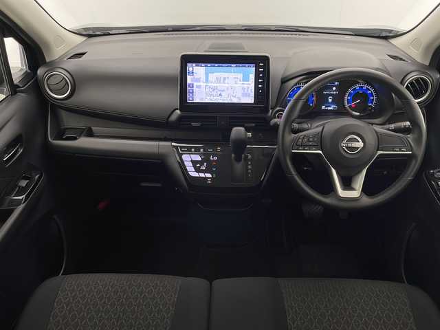 日産 デイズ ハイウェイスターX 宮崎県 2024(令6)年 0.2万km ブラック エマ―ジェンシーブレーキ/車線逸脱警報/先行車発進お知らせ/速度標識表示/道路常識表示/オートマチックハイビーム/クリアランスソナー/純正9インチナビ/フルセグTV/Bluetooth/HDMI/アラウンドビューモニター/LEDヘッドライト/純正14インチAW/アイドリングストップ/スマートキー×2/取扱説明書/ナビ取扱説明書