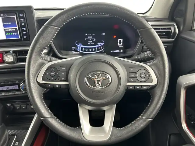 トヨタ ライズ Z 愛知県 2020(令2)年 2.5万km ブライトシルバーM 禁煙車/ターボ/ワンオーナー/純正7インチナビ/（CD/DVD/Bluetooth/フルセグTV/SD)/バックカメラ/シーケンシャルウインカー/純正エアロ/スマートアシスト/・衝突警報機能/衝突回避支援ブレーキ機能/・ブレーキ制御付き誤発進抑制機能（前方・後方）/・車線逸脱警報機能/車線逸脱抑制制御機能/・ ふらつき警報/・ 路側逸脱警報/・アダプティブクルーズコントロール（停止保持機能あり）/・レーンキープコントロール/・オートマチックハイビーム/・アダプティブドライビングビーム/・標識認識機能/ETC/前後ドライブレコーダー/前席シートヒーター/アイドリングストップ/純正17インチアルミホイール/スマートキー/スペアキー1本/プッシュスタート/LEDヘッドライト/フロントフォグランプ/オートライト/純正フロアマット/横滑り防止装置/電動格納ミラー