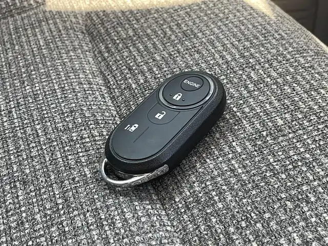 ホンダ Ｎ ＢＯＸ G L ホンダセンシング 青森県 2019(平31)年 5.2万km プラチナホワイトパール ４WD/社外ナビ/フルセグTV/CD/DVD/BT/片側パワースライドドア/ETC/レーンアシスト/衝突被害軽減システム/クルーズコントロール/LEDヘッドライト/オートライト/14インチ社外AW付サマータイヤ積込