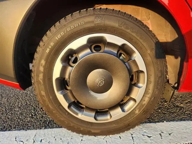 トヨタ シエンタ ハイブリッド Z 群馬県 2023(令5)年 6万km スカーレットメタリック 〇8インチディスプレイオーディオ	/〇両側パワースライドドア		/〇ビルトインETC2.0				/〇パノラミックビューモニター		/〇セーフティセンス	/〇プリクラッシュセーフティシステム/〇レーダークルーズコントロール	/〇パーキングサポートブレーキ		/〇ブラインドスポットモニター				/〇アクセサリーコンセント/〇革巻きステアリング/〇LEDヘッドランプ		/〇消臭撥水撥油機能付きファブリックシート		/〇スマートエントリー/スタートシステム		/〇通信用USBタイプA/充電用USBタイプC		/〇禁煙車