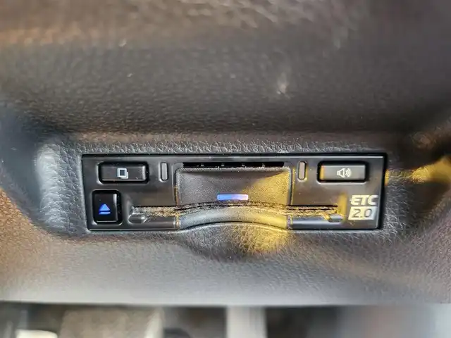 トヨタ シエンタ ハイブリッド Z 群馬県 2023(令5)年 6万km スカーレットメタリック 〇8インチディスプレイオーディオ	/〇両側パワースライドドア		/〇ビルトインETC2.0				/〇パノラミックビューモニター		/〇セーフティセンス	/〇プリクラッシュセーフティシステム/〇レーダークルーズコントロール	/〇パーキングサポートブレーキ		/〇ブラインドスポットモニター				/〇アクセサリーコンセント/〇革巻きステアリング/〇LEDヘッドランプ		/〇消臭撥水撥油機能付きファブリックシート		/〇スマートエントリー/スタートシステム		/〇通信用USBタイプA/充電用USBタイプC		/〇禁煙車