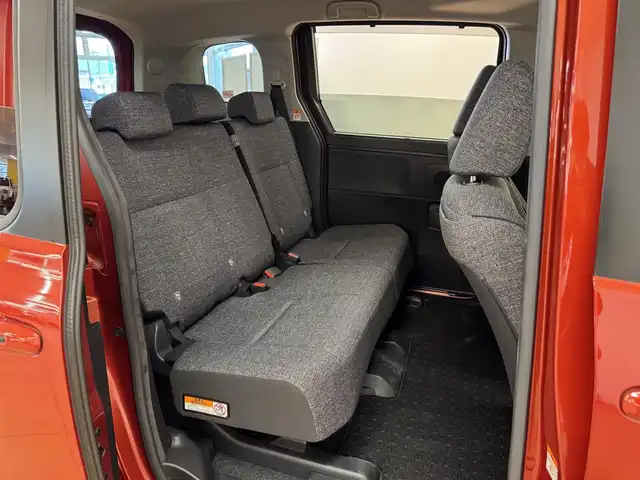 トヨタ シエンタ ハイブリッド Z 群馬県 2023(令5)年 6万km スカーレットメタリック 純正8インチディスプレイオーディオ	/（AM/FM/BT）/両側パワースライドドア		/ビルトインETC2.0				/パノラミックビューモニター		/セーフティセンス	/プリクラッシュセーフティシステム/レーダークルーズコントロール	/パーキングサポートブレーキ		/ブラインドスポットモニター				/アクセサリーコンセント/革巻きステアリング/LEDヘッドランプ		/消臭撥水撥油機能付きファブリックシート		/スマートエントリー/スタートシステム		/通信用USBタイプA/充電用USBタイプC		/禁煙車