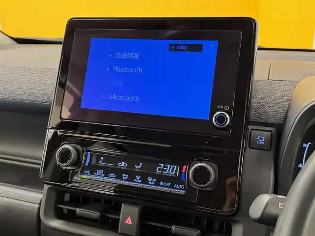 トヨタ シエンタ ハイブリッド Z 群馬県 2023(令5)年 6万km スカーレットメタリック 純正8インチディスプレイオーディオ	/（AM/FM/BT）/両側パワースライドドア		/ビルトインETC2.0				/パノラミックビューモニター		/セーフティセンス	/プリクラッシュセーフティシステム/レーダークルーズコントロール	/パーキングサポートブレーキ		/ブラインドスポットモニター				/アクセサリーコンセント/革巻きステアリング/LEDヘッドランプ		/消臭撥水撥油機能付きファブリックシート		/スマートエントリー/スタートシステム		/通信用USBタイプA/充電用USBタイプC		/禁煙車