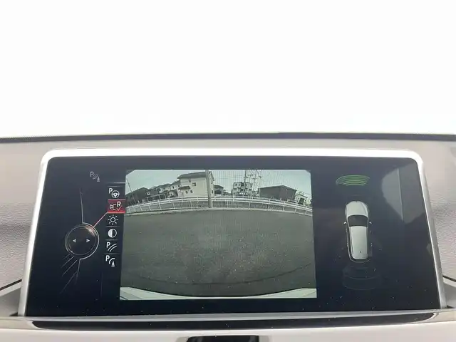 ＢＭＷ Ｘ１ sDrive 18i Xライン 群馬県 2017(平29)年 1.9万km パール 純正ナビ(CD/DVD/Bloutooth/AM/FM)/純正ドライブレコーダー/バックカメラ/ETC/LEDヘッドライト/オートライト/オートマチックハイビーム/ステアリングスイッチ/電動リアゲート/レーンキープアシスト/クルーズコントロール(追従走行)/電動格納ミラー/ルーフレール/純正アルミホイール/コーナーセンサー/USB入力端子/盗難防止機能/横滑り防止/取扱説明書/保証書/スペアキー