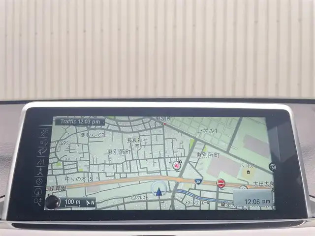 ＢＭＷ Ｘ１ sDrive 18i Xライン 群馬県 2017(平29)年 1.9万km パール 純正ナビ(CD/DVD/Bloutooth/AM/FM)/純正ドライブレコーダー/バックカメラ/ETC/LEDヘッドライト/オートライト/オートマチックハイビーム/ステアリングスイッチ/電動リアゲート/レーンキープアシスト/クルーズコントロール(追従走行)/電動格納ミラー/ルーフレール/純正アルミホイール/コーナーセンサー/USB入力端子/盗難防止機能/横滑り防止/取扱説明書/保証書/スペアキー