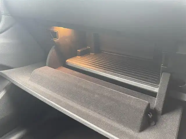 ＢＭＷ Ｘ１ sDrive 18i Xライン 群馬県 2017(平29)年 1.9万km パール 純正ナビ(CD/DVD/Bloutooth/AM/FM)/純正ドライブレコーダー/バックカメラ/ETC/LEDヘッドライト/オートライト/オートマチックハイビーム/ステアリングスイッチ/電動リアゲート/レーンキープアシスト/クルーズコントロール(追従走行)/電動格納ミラー/ルーフレール/純正アルミホイール/コーナーセンサー/USB入力端子/盗難防止機能/横滑り防止/取扱説明書/保証書/スペアキー