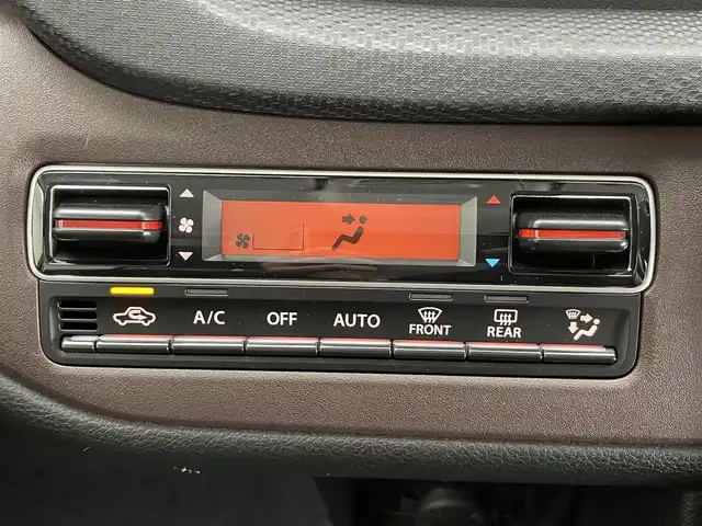 スズキ ソリオ バンディット HV MV 愛知県 2024(令6)年 1万km ピュアホワイトパール/ガンメタリック2トーン 純正９型ナビ　全方位カメラ　シートヒーター　ＨＵＤ　ツートンカラー　デュアルカメラブレーキ　衝突軽減　追従クルコン　リヤパーキングセンサー　両側パワスラ　ＬＥＤオートライト　フルセグＴＶ　ＤＶＤ　禁煙