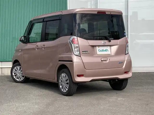 日産 デイズ ルークス X 福岡県 2016(平28)年 4.7万km シルキーローズM アラウンドビューモニター/Bカメラ/フロントカメラ/サイドカメラ/両側パワースライドドア/AM/FM/AUX/純正フロアマット/天井サーキュレーター/横滑り防止装置/盗難防止装置/衝突被害軽減システム/アイドリングストップ/スマートキー