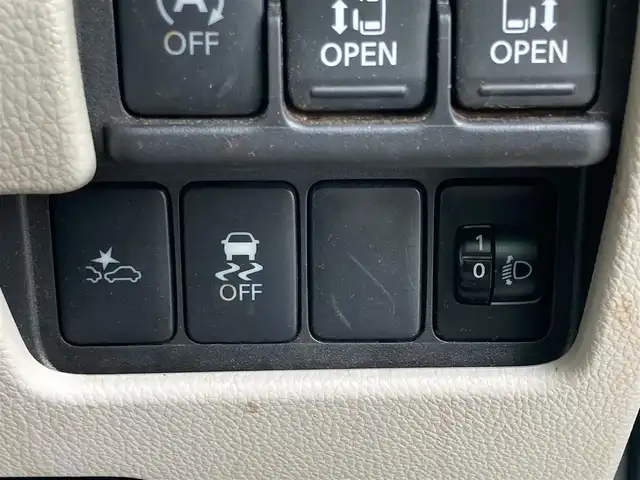 日産 デイズ ルークス X 福岡県 2016(平28)年 4.7万km シルキーローズM アラウンドビューモニター/Bカメラ/フロントカメラ/サイドカメラ/両側パワースライドドア/AM/FM/AUX/純正フロアマット/天井サーキュレーター/横滑り防止装置/盗難防止装置/衝突被害軽減システム/アイドリングストップ/スマートキー