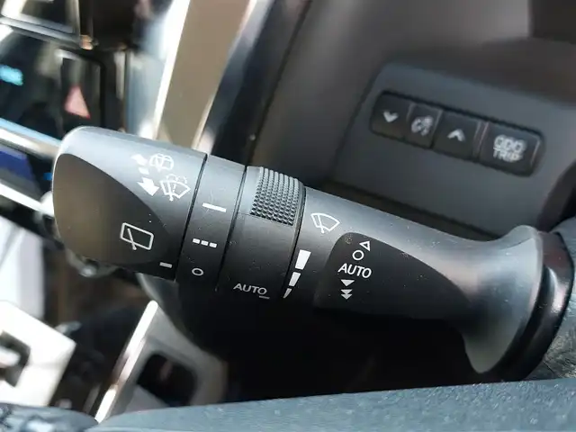 トヨタ ヴェルファイア Z Gエディション 東京都 2019(令1)年 2.9万km ブラック 純正ナビ/　・フルセグＴＶ/　・Bluetooth接続/　・CD/DVD再生/　・AM/FMラジオ/バックカメラ/純正前後室内ドライブレコーダー/トヨタセーフティーセンス/　・プリクラッシュセーフティ/　・レーントレーシングアシスト/　・レーダークルーズコントロール/　・レーンディパーチャーアラート/　・オートマチックハイビーム/　・ロードサインアシスト/パワーシート/エアーシート/シートヒーター/両側パワースライドドア/ステアリングヒーター/ステアリングスイッチ/LEDヘッドライト/プッシュスタート/スマートキー/保証書/取扱説明書