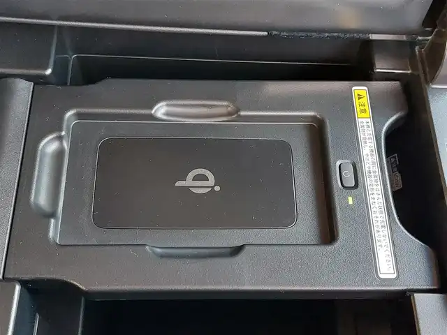 トヨタ ヴェルファイア Z Gエディション 東京都 2019(令1)年 2.9万km ブラック 純正ナビ/　・フルセグＴＶ/　・Bluetooth接続/　・CD/DVD再生/　・AM/FMラジオ/バックカメラ/純正前後室内ドライブレコーダー/トヨタセーフティーセンス/　・プリクラッシュセーフティ/　・レーントレーシングアシスト/　・レーダークルーズコントロール/　・レーンディパーチャーアラート/　・オートマチックハイビーム/　・ロードサインアシスト/パワーシート/エアーシート/シートヒーター/両側パワースライドドア/ステアリングヒーター/ステアリングスイッチ/LEDヘッドライト/プッシュスタート/スマートキー/保証書/取扱説明書