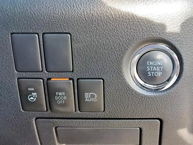 トヨタ ヴェルファイア Z Gエディション 東京都 2019(令1)年 2.9万km ブラック 純正ナビ/　・フルセグＴＶ/　・Bluetooth接続/　・CD/DVD再生/　・AM/FMラジオ/バックカメラ/純正前後室内ドライブレコーダー/トヨタセーフティーセンス/　・プリクラッシュセーフティ/　・レーントレーシングアシスト/　・レーダークルーズコントロール/　・レーンディパーチャーアラート/　・オートマチックハイビーム/　・ロードサインアシスト/パワーシート/エアーシート/シートヒーター/両側パワースライドドア/ステアリングヒーター/ステアリングスイッチ/LEDヘッドライト/プッシュスタート/スマートキー/保証書/取扱説明書