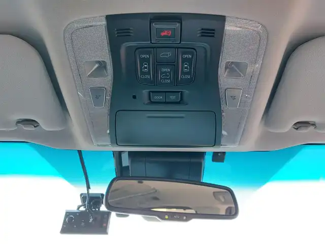 トヨタ ヴェルファイア Z Gエディション 東京都 2019(令1)年 2.9万km ブラック 純正ナビ/　・フルセグＴＶ/　・Bluetooth接続/　・CD/DVD再生/　・AM/FMラジオ/バックカメラ/純正前後室内ドライブレコーダー/トヨタセーフティーセンス/　・プリクラッシュセーフティ/　・レーントレーシングアシスト/　・レーダークルーズコントロール/　・レーンディパーチャーアラート/　・オートマチックハイビーム/　・ロードサインアシスト/パワーシート/エアーシート/シートヒーター/両側パワースライドドア/ステアリングヒーター/ステアリングスイッチ/LEDヘッドライト/プッシュスタート/スマートキー/保証書/取扱説明書