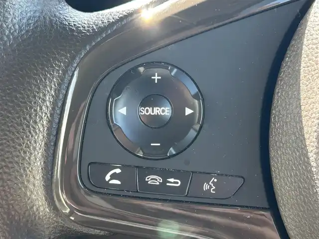 ホンダ Ｎ ＷＧＮ L 熊本県 2023(令5)年 1.6万km フィヨルドミストパール 純正SDナビ/CD/DVD/AM/FM/Bluetooth/MusicRack/SD/USB/フルセグTV/ホンダセンシング/・車線維持支援機能/・衝突軽減ブレーキ/・アダプティブクルーズコントロール/・先行車発信お知らせ機能/・路外逸脱抑制システム/・標識認識機能/バックカメラ/横滑り防止機能/盗難防止装置/エアバッグW＋サイド/カーテンエアバッグ/ステアリングスイッチ/電動格納ミラー/・ウィンカーミラー/電動パーキングブレーキ/ブレーキホールド/プッシュスタートボタン/アイドリングストップ/シートヒーター/LEDヘッドライト/・ヘッドライトレベライザー/・オートライト/スマートキー/スペアキー1本/純正フロアマット/純正ドアバイザー