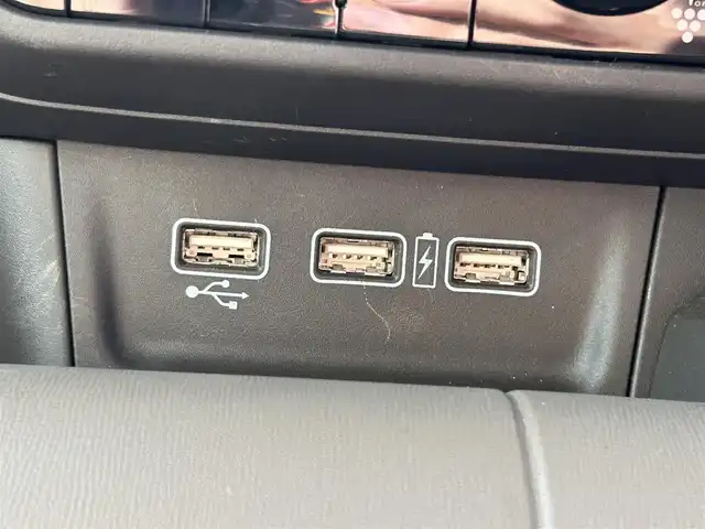 ホンダ Ｎ ＷＧＮ L 熊本県 2023(令5)年 1.6万km フィヨルドミストパール 純正SDナビ/CD/DVD/AM/FM/Bluetooth/MusicRack/SD/USB/フルセグTV/ホンダセンシング/・車線維持支援機能/・衝突軽減ブレーキ/・アダプティブクルーズコントロール/・先行車発信お知らせ機能/・路外逸脱抑制システム/・標識認識機能/バックカメラ/横滑り防止機能/盗難防止装置/エアバッグW＋サイド/カーテンエアバッグ/ステアリングスイッチ/電動格納ミラー/・ウィンカーミラー/電動パーキングブレーキ/ブレーキホールド/プッシュスタートボタン/アイドリングストップ/シートヒーター/LEDヘッドライト/・ヘッドライトレベライザー/・オートライト/スマートキー/スペアキー1本/純正フロアマット/純正ドアバイザー