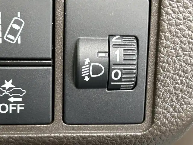 ホンダ Ｎ ＷＧＮ L 熊本県 2023(令5)年 1.6万km フィヨルドミストパール 純正SDナビ/CD/DVD/AM/FM/Bluetooth/MusicRack/SD/USB/フルセグTV/ホンダセンシング/・車線維持支援機能/・衝突軽減ブレーキ/・アダプティブクルーズコントロール/・先行車発信お知らせ機能/・路外逸脱抑制システム/・標識認識機能/バックカメラ/横滑り防止機能/盗難防止装置/エアバッグW＋サイド/カーテンエアバッグ/ステアリングスイッチ/電動格納ミラー/・ウィンカーミラー/電動パーキングブレーキ/ブレーキホールド/プッシュスタートボタン/アイドリングストップ/シートヒーター/LEDヘッドライト/・ヘッドライトレベライザー/・オートライト/スマートキー/スペアキー1本/純正フロアマット/純正ドアバイザー