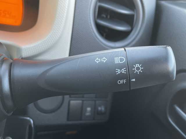 スズキ アルト F 青森県 2017(平29)年 2.1万km シルキーシルバーメタリック 4WD/レーダーブレーキサポート/オートギアシフト/純正オーディオ/CD・FM・AM/アイドリングストップ/ハロゲンヘッドライト/リモコンキー/純正フロアマット/ドアバイザー/横滑り防止装置