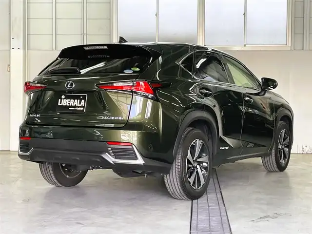レクサス ＮＸ 300h バージョンL 兵庫県 2021(令3)年 2.2万km テレーンカーキマイカM 純正ナビ/全方位カメラ/地デジTV/Bluetooth/電動フロントシート/後席電動リクライニング/全席シートヒーター/フロントベンチレーションシート/パワーバックドア/ドライブレコーダー前後カメラ/ヘッドアップディスプレイ/USB/ACC/LKA