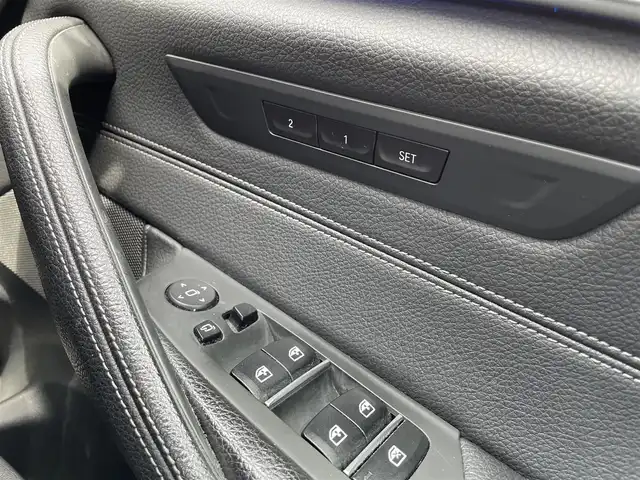 ＢＭＷ ５３０ｅ Mスポーツアイパフォーマンス 埼玉県 2019(平31)年 6.5万km アルピンホワイトⅢ 純正ナビTV/全方位カメラ/黒革シート/全席シートヒーター/前席パワーシート/純正19インチアルミ/LEDヘッドライト/パワートランクリッド/ミラーETC/クリアランスソナー/ヘッドアップディスプレイ/アクティブクルーズコントロール/操舵支援付レーンアシスト/衝突軽減ブレーキ/ドライブレコーダー/プッシュスタート/スマートキー/保証書付整備手帳/取扱説明書