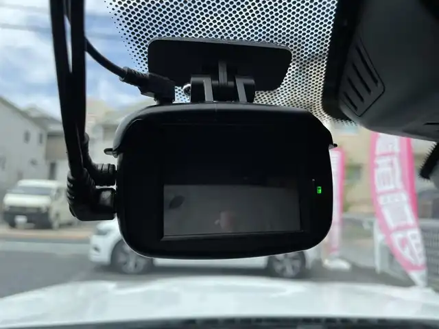 ＢＭＷ ５３０ｅ Mスポーツアイパフォーマンス 埼玉県 2019(平31)年 6.5万km アルピンホワイトⅢ 純正ナビTV/全方位カメラ/黒革シート/全席シートヒーター/前席パワーシート/純正19インチアルミ/LEDヘッドライト/パワートランクリッド/ミラーETC/クリアランスソナー/ヘッドアップディスプレイ/アクティブクルーズコントロール/操舵支援付レーンアシスト/衝突軽減ブレーキ/ドライブレコーダー/プッシュスタート/スマートキー/保証書付整備手帳/取扱説明書